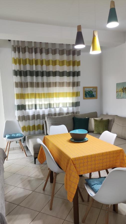 Potami Apartment - 50 Mt From The Beach Himare Exterior photo